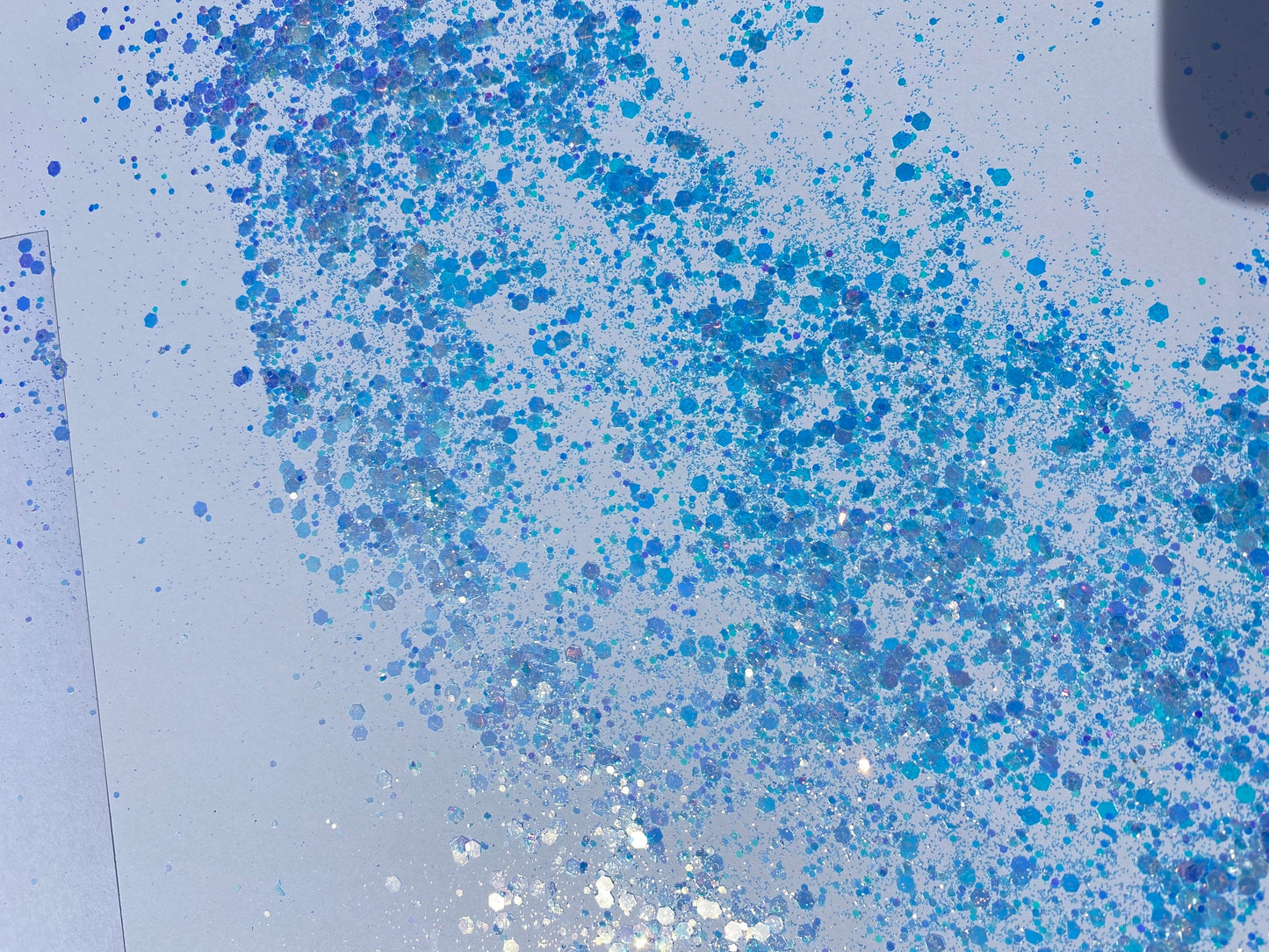 ADRIANA white /blue iridescent mix. White blue  purple  iridescent color shift polyester glitter