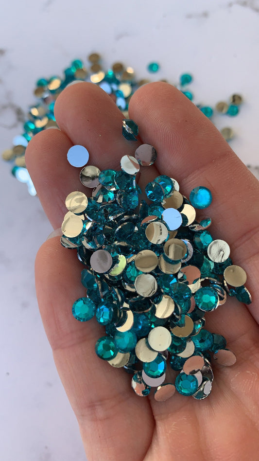 Beach. Turquoise 5mm 4mm rhinestones beads