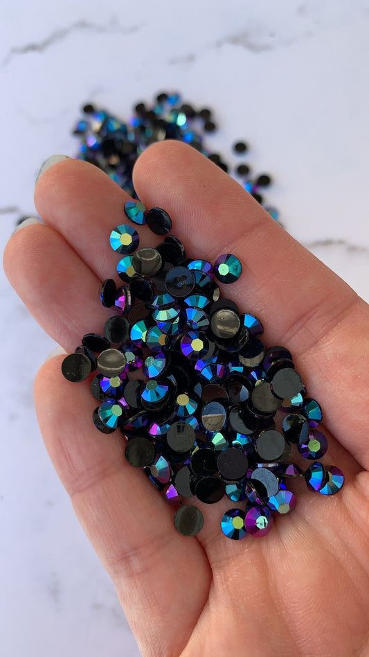 BLACK SAPPHIRE