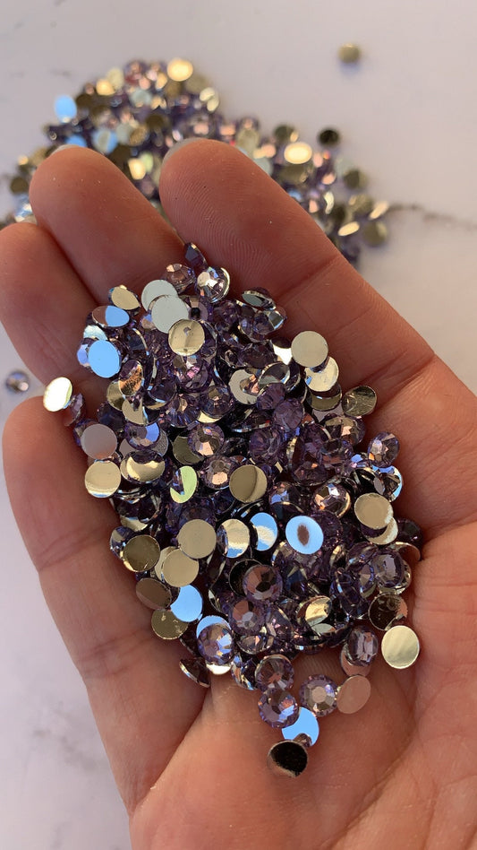 MAUVE.  Lilac. Silver back nonfix 5mm 4mm rhinestones beads